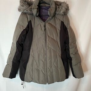 Calvin Klein Women's Gray and Black Puffer Coat with Faux Fur Trim